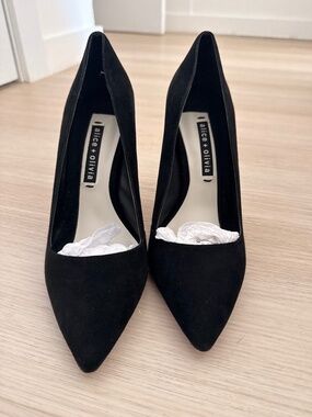 Black Alice & Olivia Stilettos